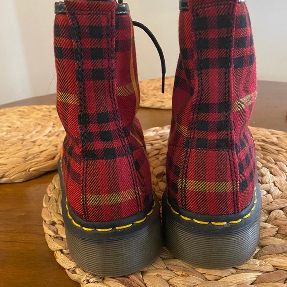 McMarten Tartan! - Picture 3 of 7